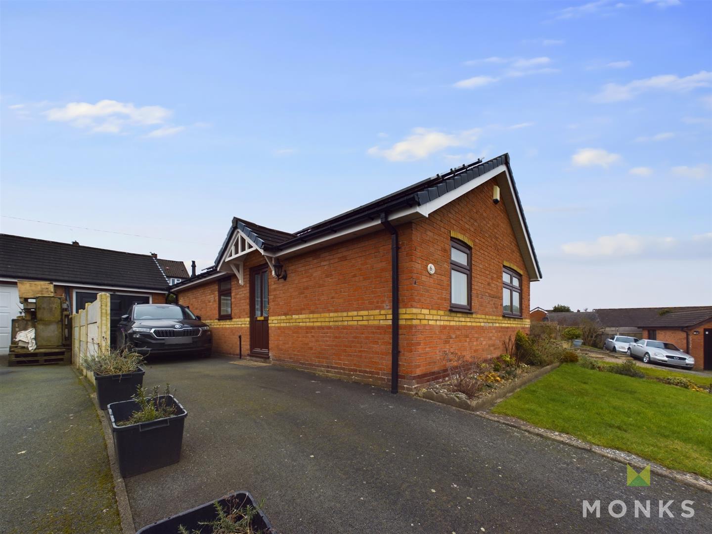 6 Heather Bank, Oswestry, SY11 3PT For Sale